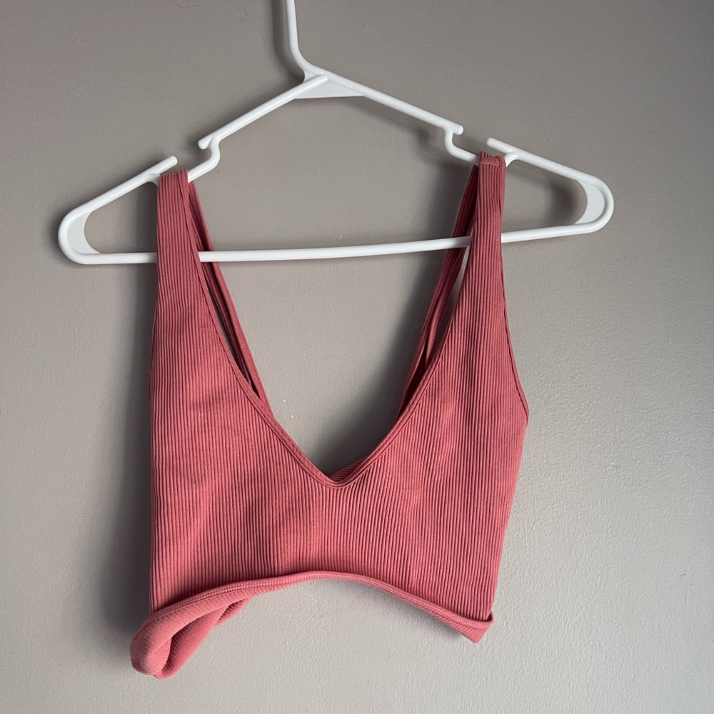 Dynamic Ribbed  Crop Top